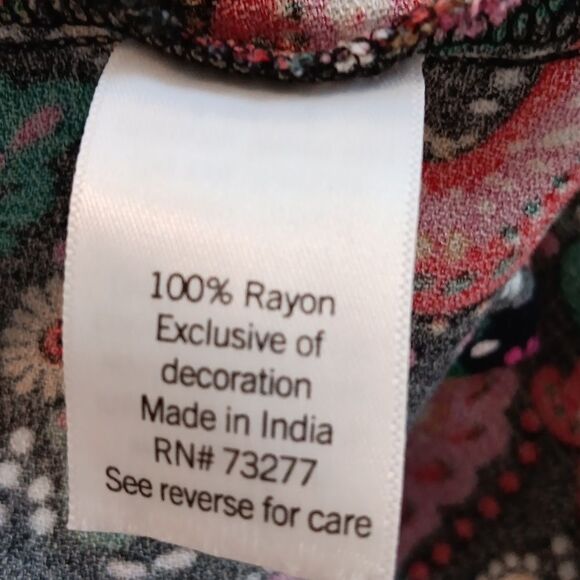 Croft & Barrow Paisley Fun Dress - Picture 10 of 11